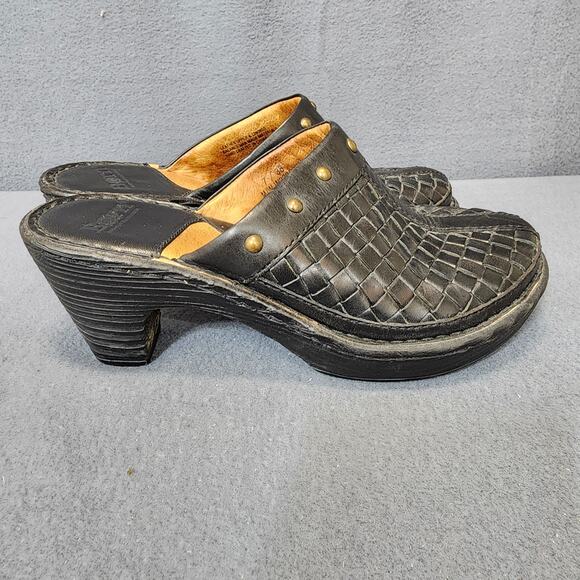 Born Womens Clogs Size 7 Leather Black Slip On Wedge Rivet Weave Festival Comfy - Picture 2 of 11
